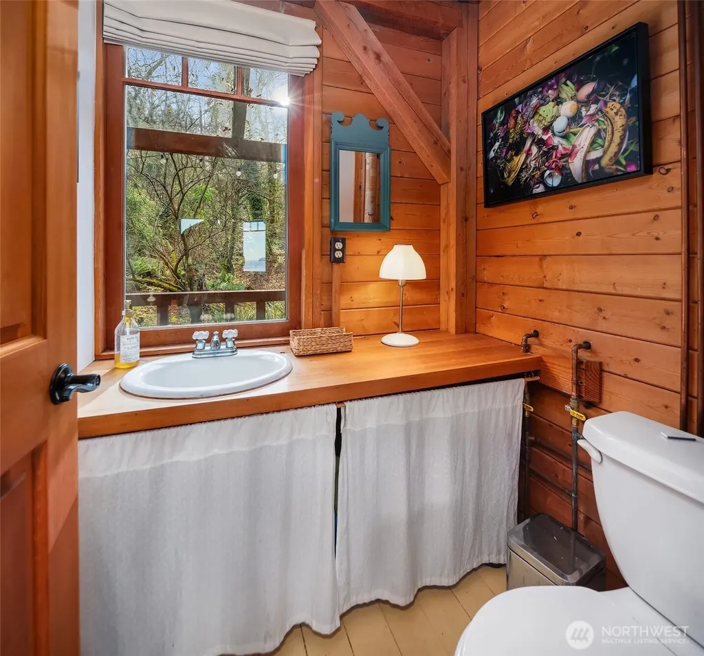 12825 SW Ober Beach Road Vashon WA 98070