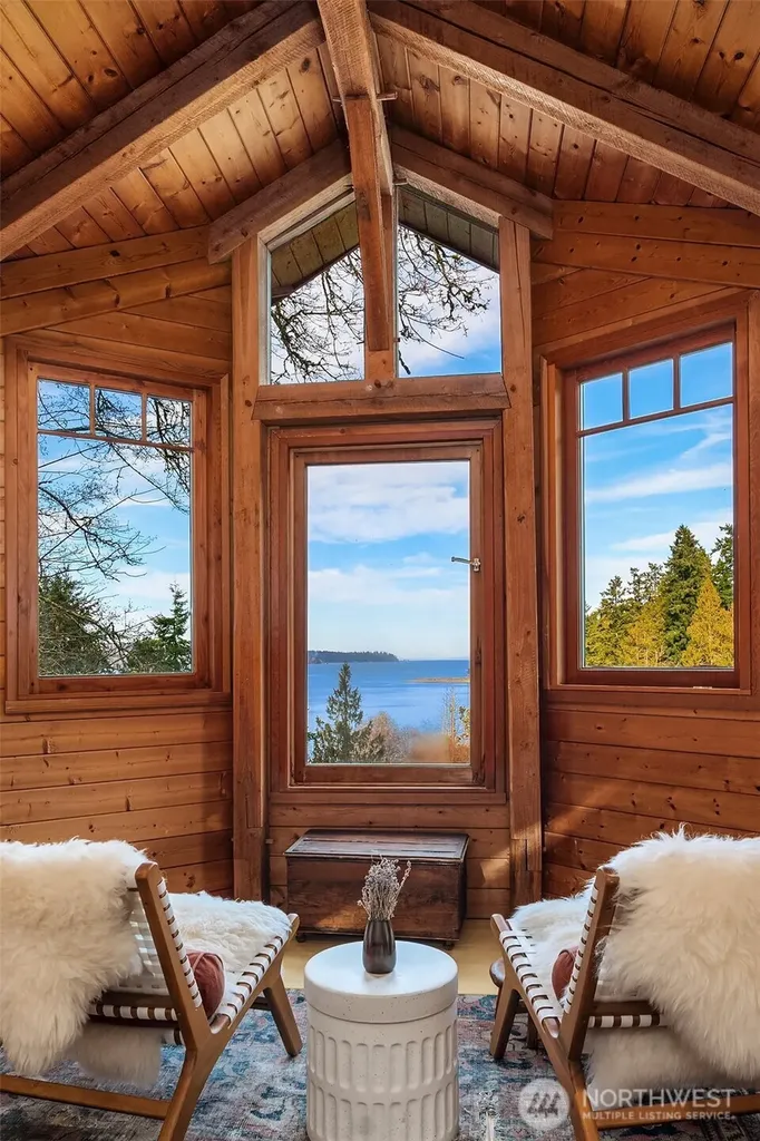 12825 SW Ober Beach Road Vashon WA 98070