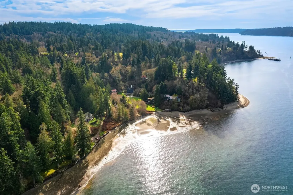12825 SW Ober Beach Road Vashon WA 98070