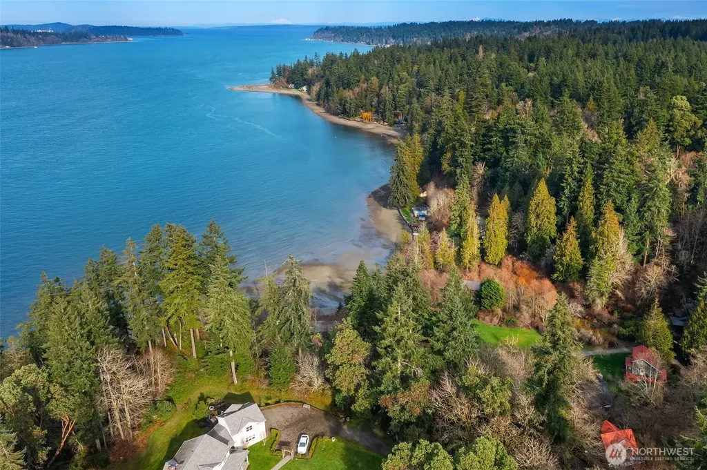 12825 SW Ober Beach Road Vashon WA 98070