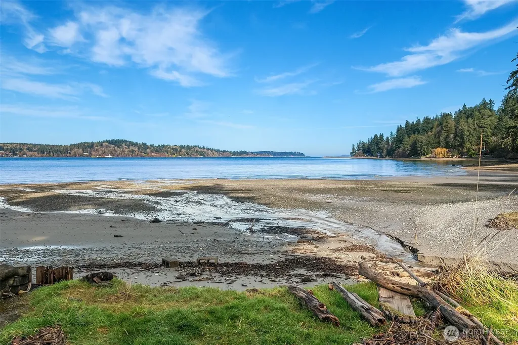 12825 SW Ober Beach Road Vashon WA 98070