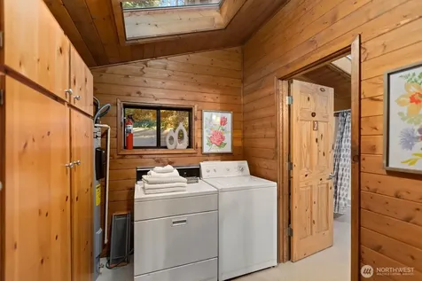2726 Sea Garden Lane Camano Island WA 98282
