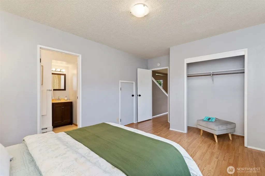 11040 NE Maine Street Kingston WA 98346