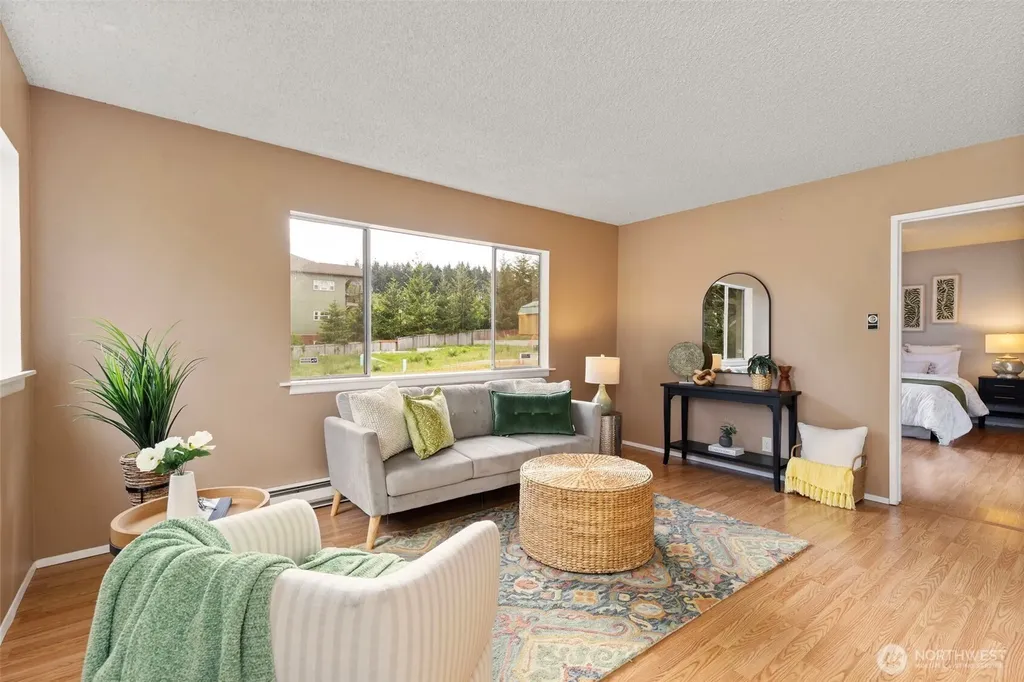 11040 NE Maine Street Kingston WA 98346