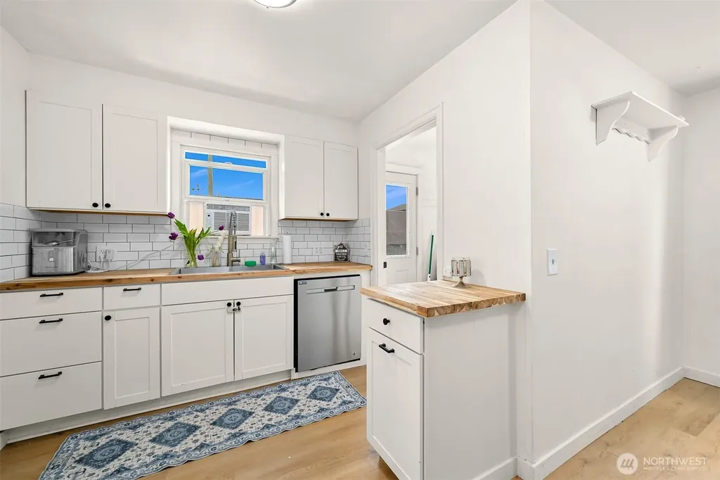 204 S 16th Street Lynden WA 98264