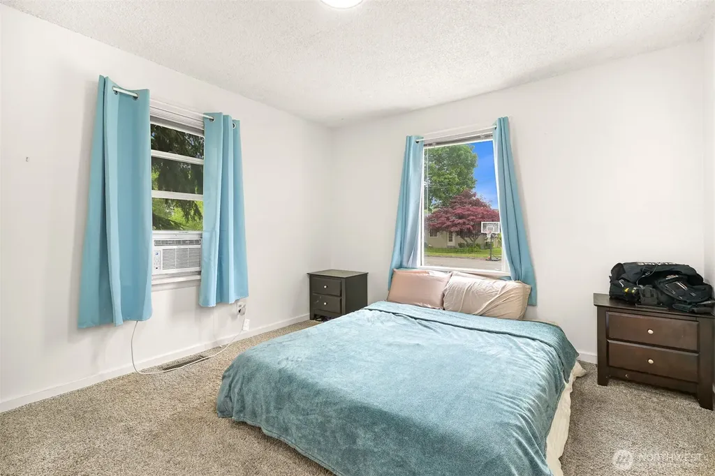 204 S 16th Street Lynden WA 98264