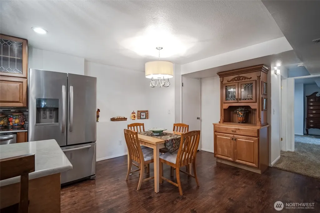 3515 W Tapps Drive E Lake Tapps WA 98391