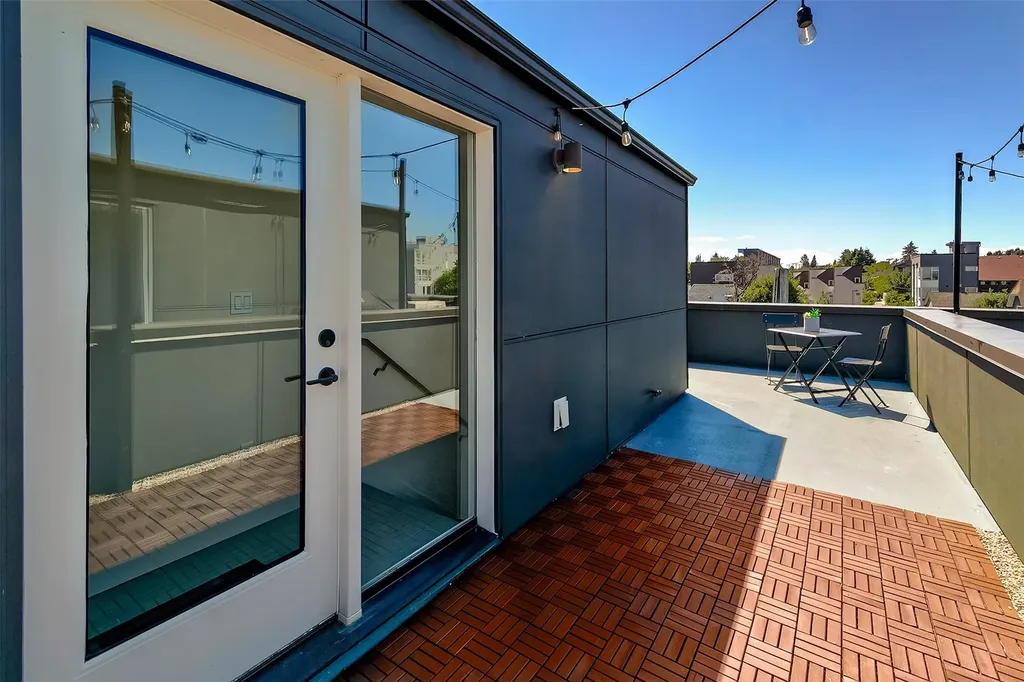 908 N 46th Street Seattle WA 98103