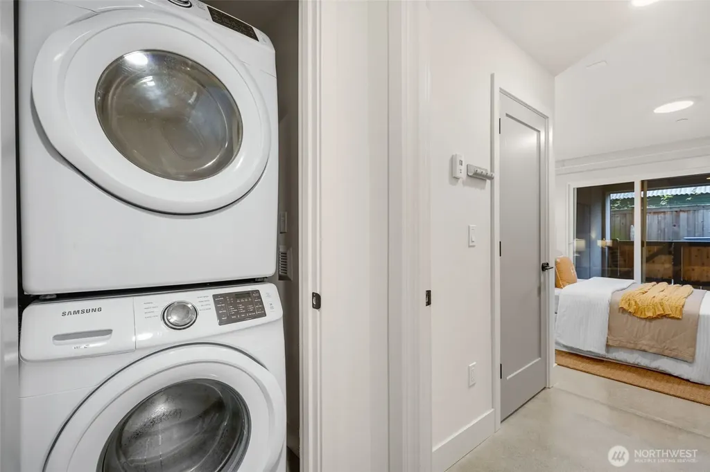 908 N 46th Street Seattle WA 98103