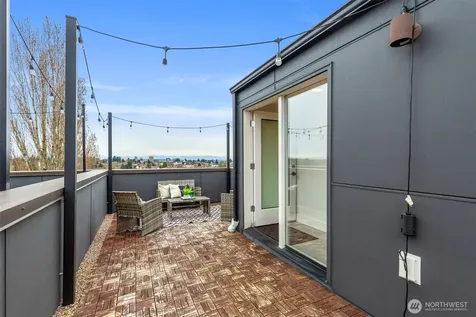 908 N 46th Street Seattle WA 98103