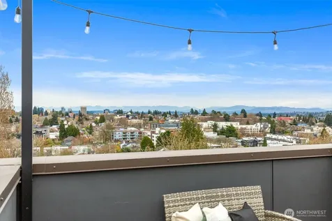 908 N 46th Street Seattle WA 98103