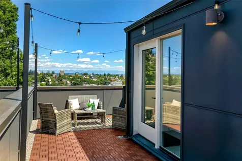 908 N 46th Street Seattle WA 98103