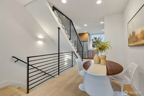 908 N 46th Street Seattle WA 98103