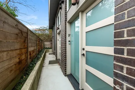 908 N 46th Street Seattle WA 98103