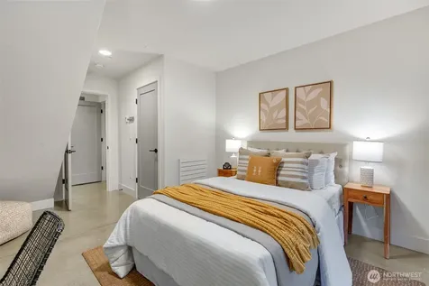 908 N 46th Street Seattle WA 98103