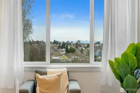 908 N 46th Street Seattle WA 98103