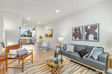 908 N 46th Street Seattle WA 98103