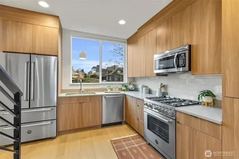 908 N 46th Street Seattle WA 98103
