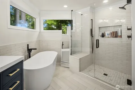 8512 213th Place NE Redmond WA 98053