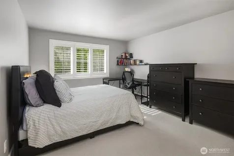 8512 213th Place NE Redmond WA 98053