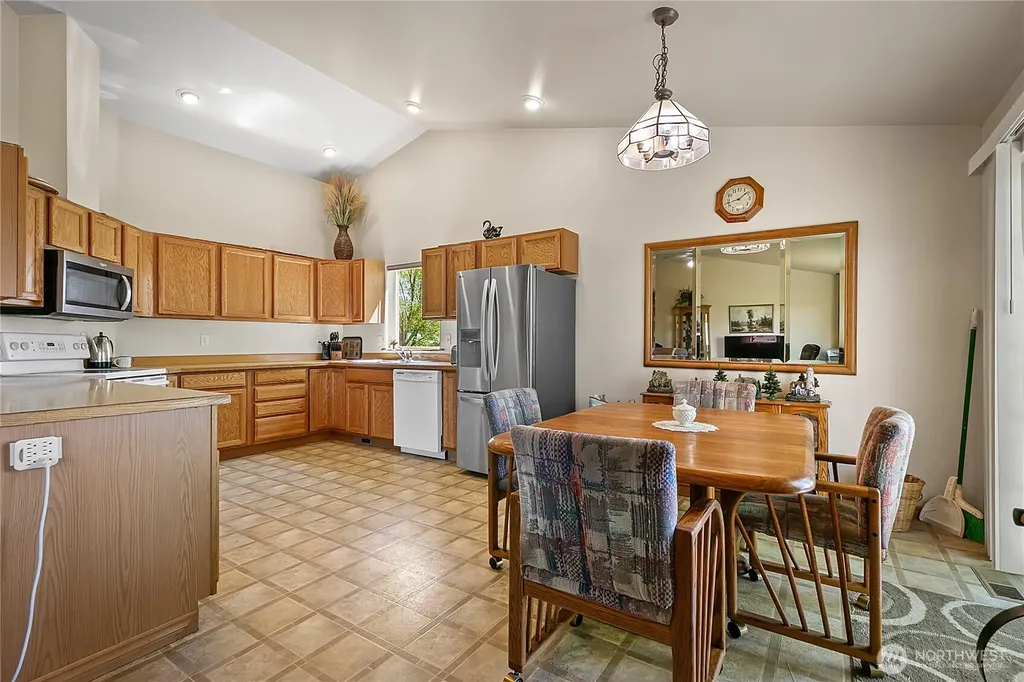 131 Latigo Lane Yakima WA 98901
