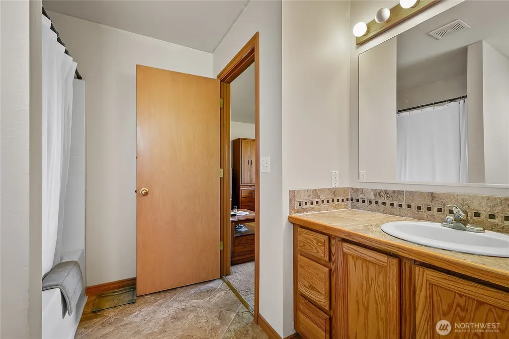 131 Latigo Lane Yakima WA 98901