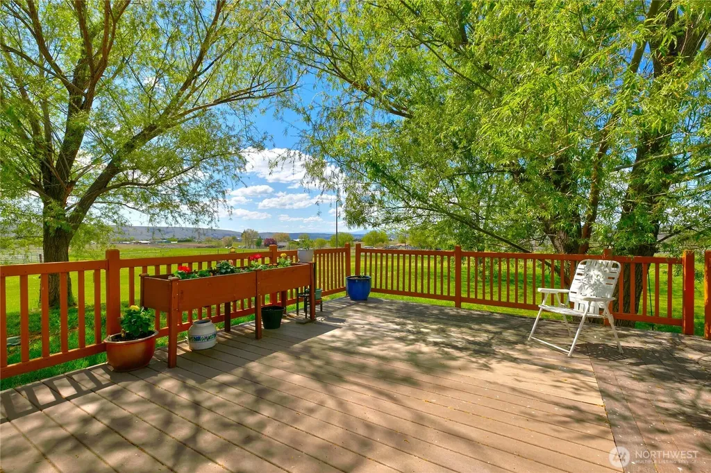 131 Latigo Lane Yakima WA 98901