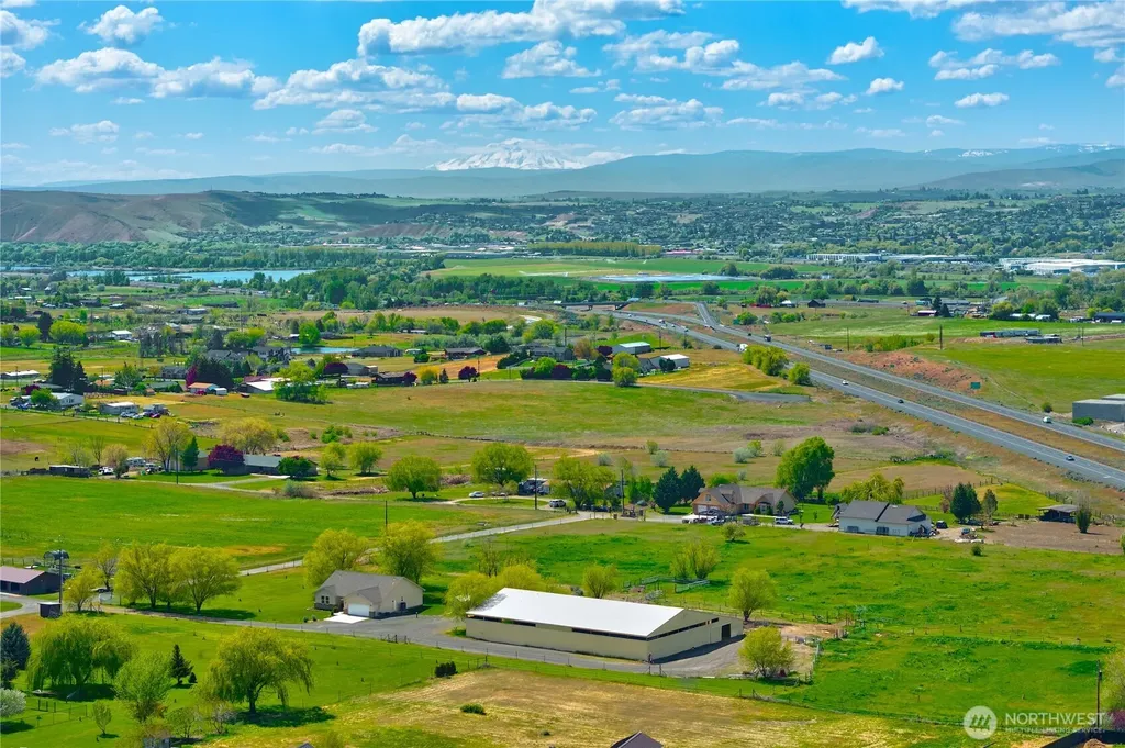 131 Latigo Lane Yakima WA 98901