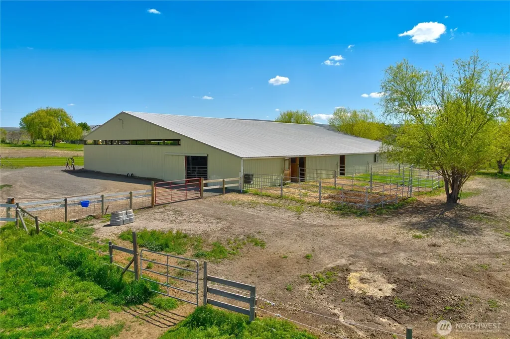 131 Latigo Lane Yakima WA 98901