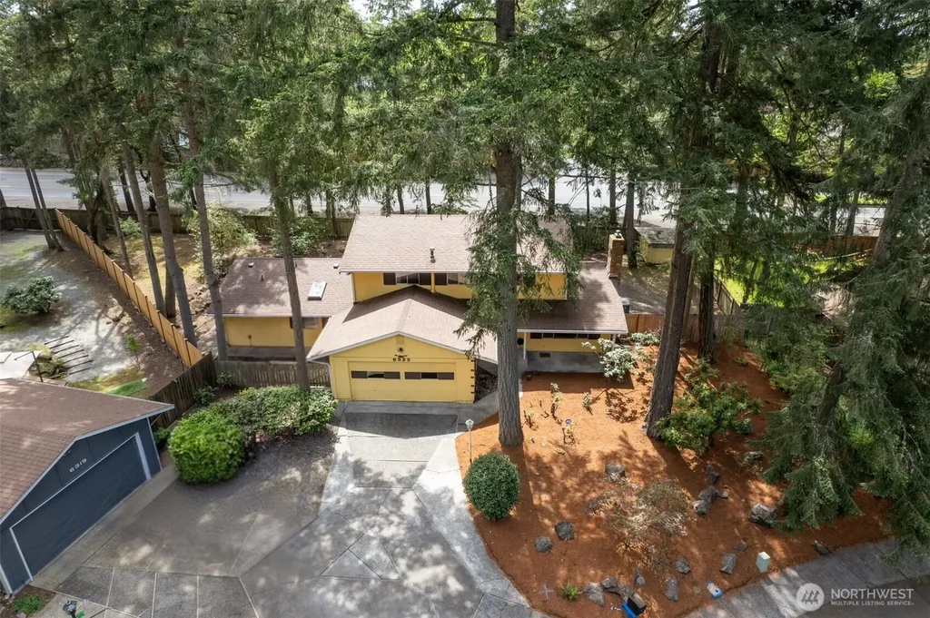 6323 89th Avenue W University Place WA 98467