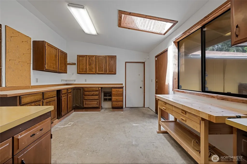 6323 89th Avenue W University Place WA 98467