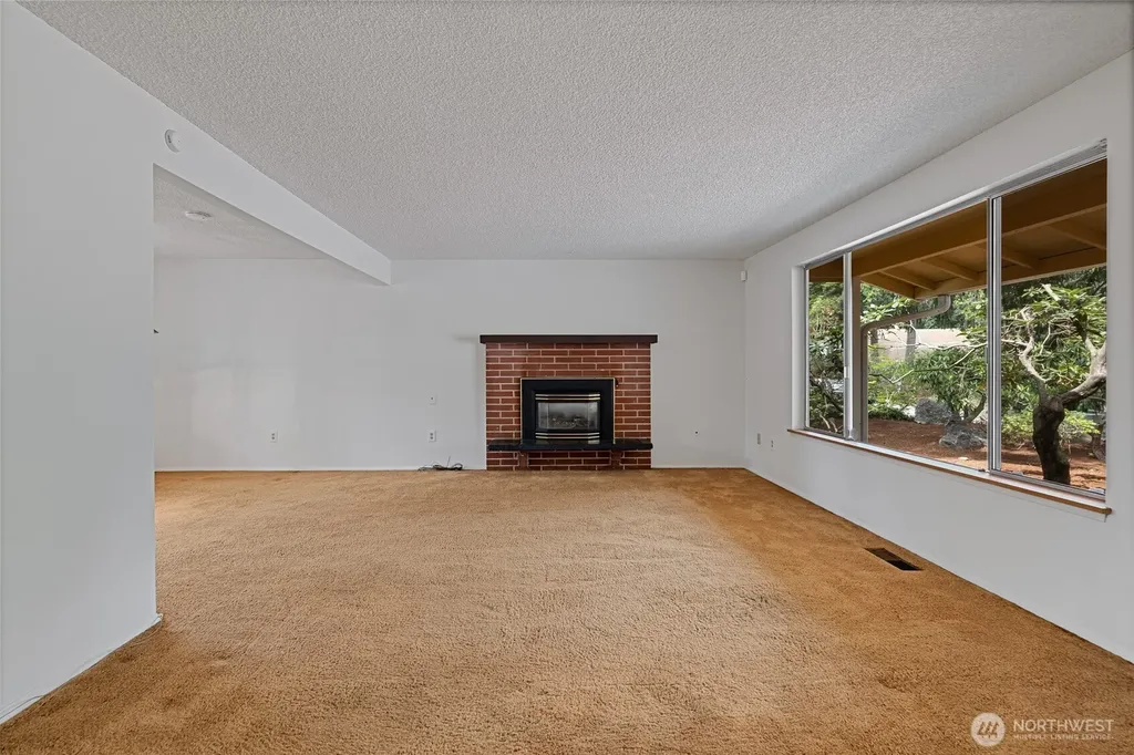 6323 89th Avenue W University Place WA 98467
