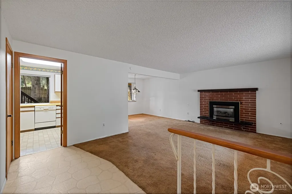 6323 89th Avenue W University Place WA 98467