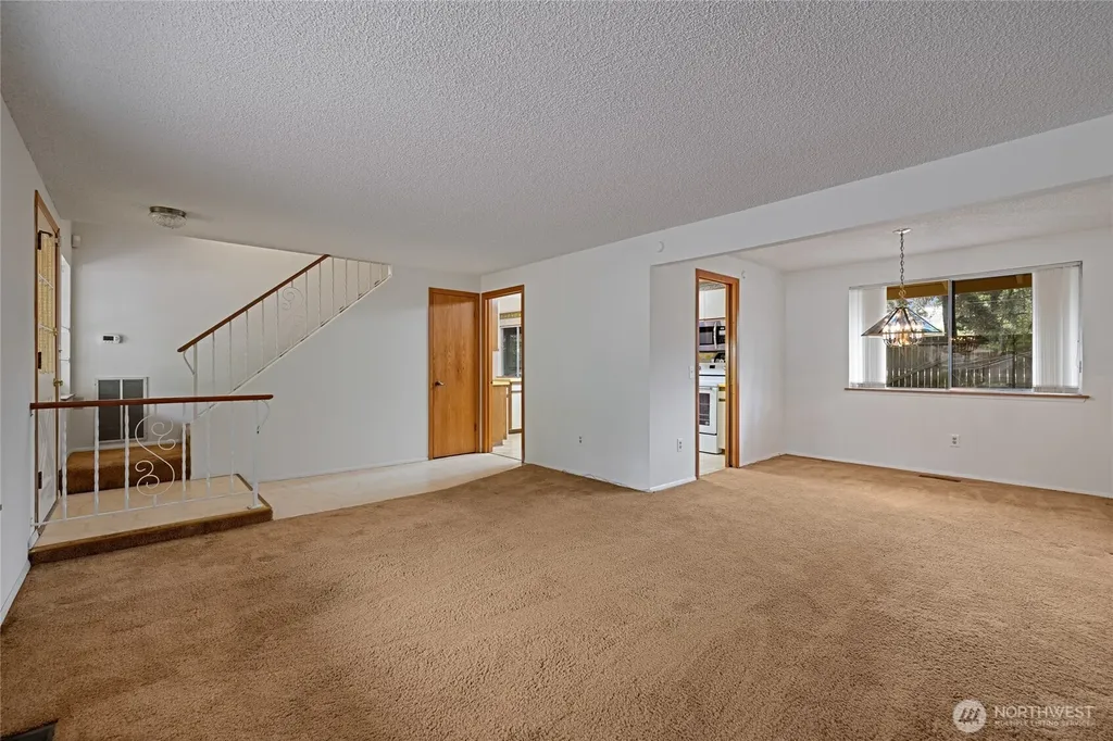 6323 89th Avenue W University Place WA 98467