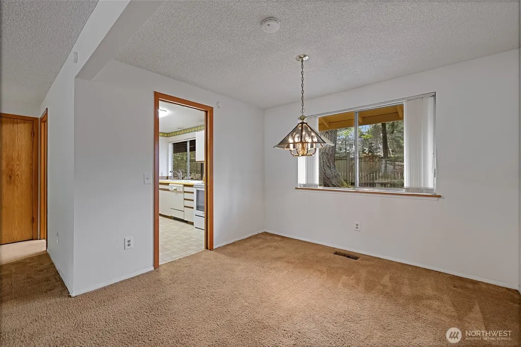 6323 89th Avenue W University Place WA 98467