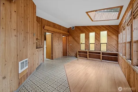 6323 89th Avenue W University Place WA 98467
