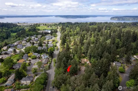6323 89th Avenue W University Place WA 98467