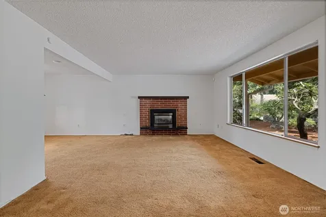 6323 89th Avenue W University Place WA 98467
