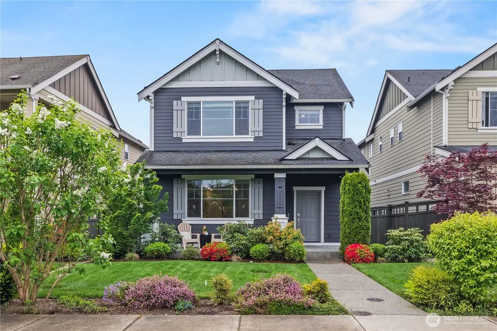 32879 Ten Trails Pkwy SE Black Diamond WA 98010