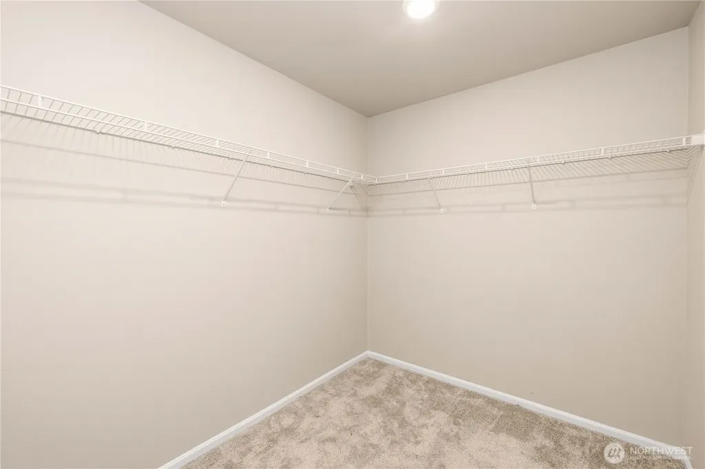 32879 Ten Trails Pkwy SE Black Diamond WA 98010