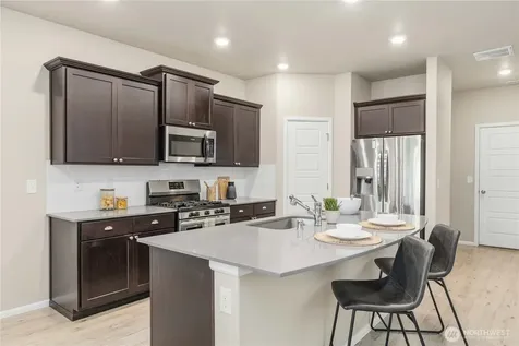 32879 Ten Trails Pkwy SE Black Diamond WA 98010