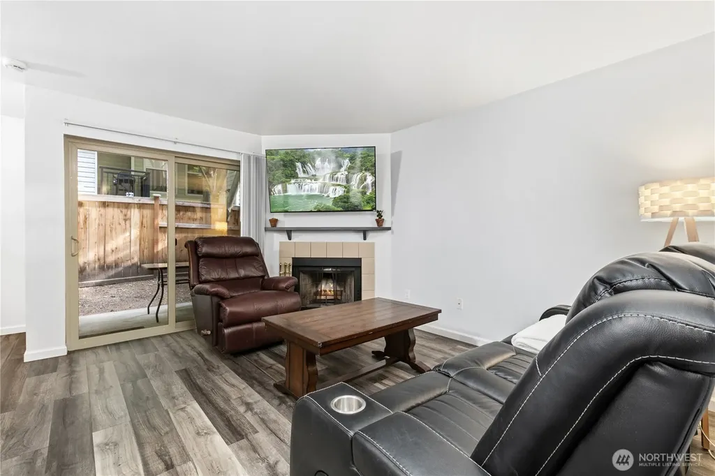18200 73rd Avenue NE Kenmore WA 98028
