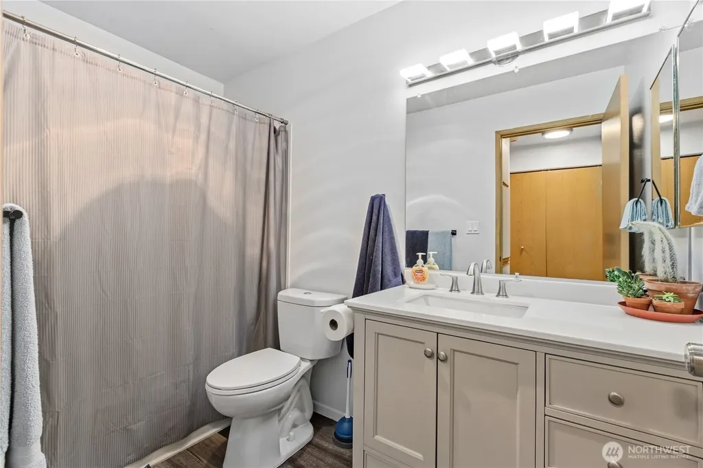 18200 73rd Avenue NE Kenmore WA 98028