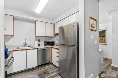 18200 73rd Avenue NE Kenmore WA 98028