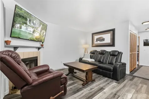 18200 73rd Avenue NE Kenmore WA 98028