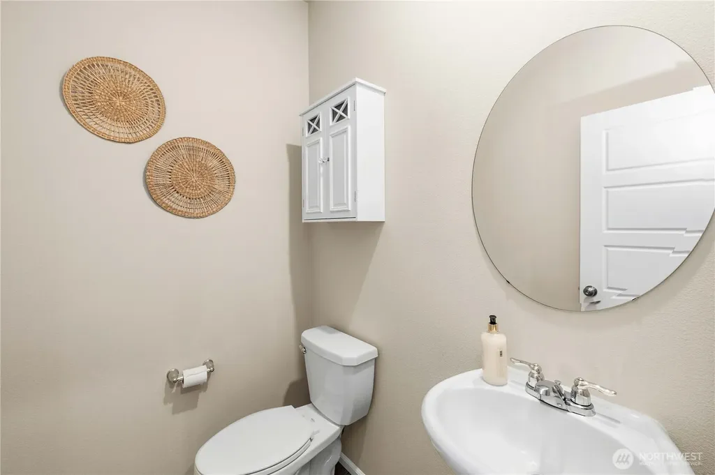 32828 SE Cottonwood Street Black Diamond WA 98010