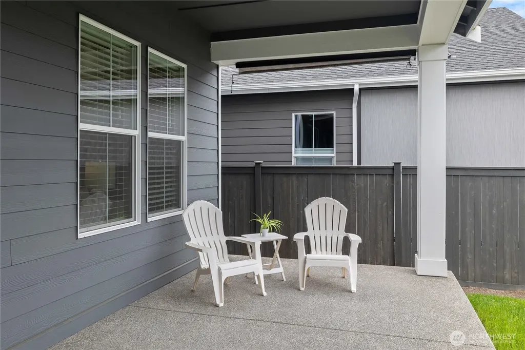 23612 SE Aspen Street Black Diamond WA 98010