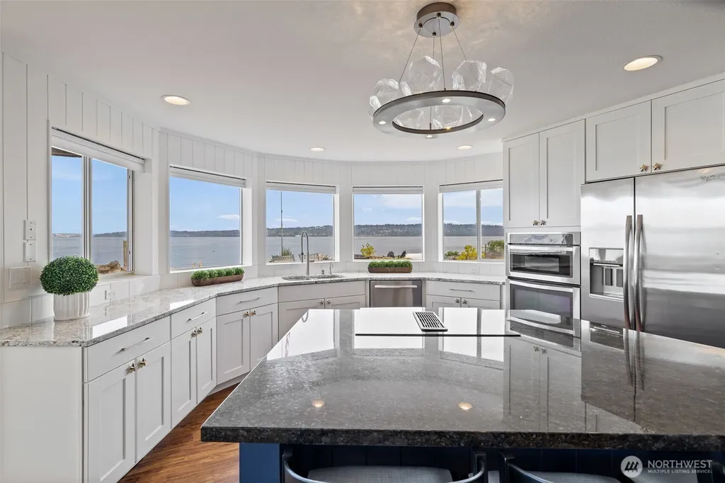 6779 Columbia Beach Drive Clinton WA 98236
