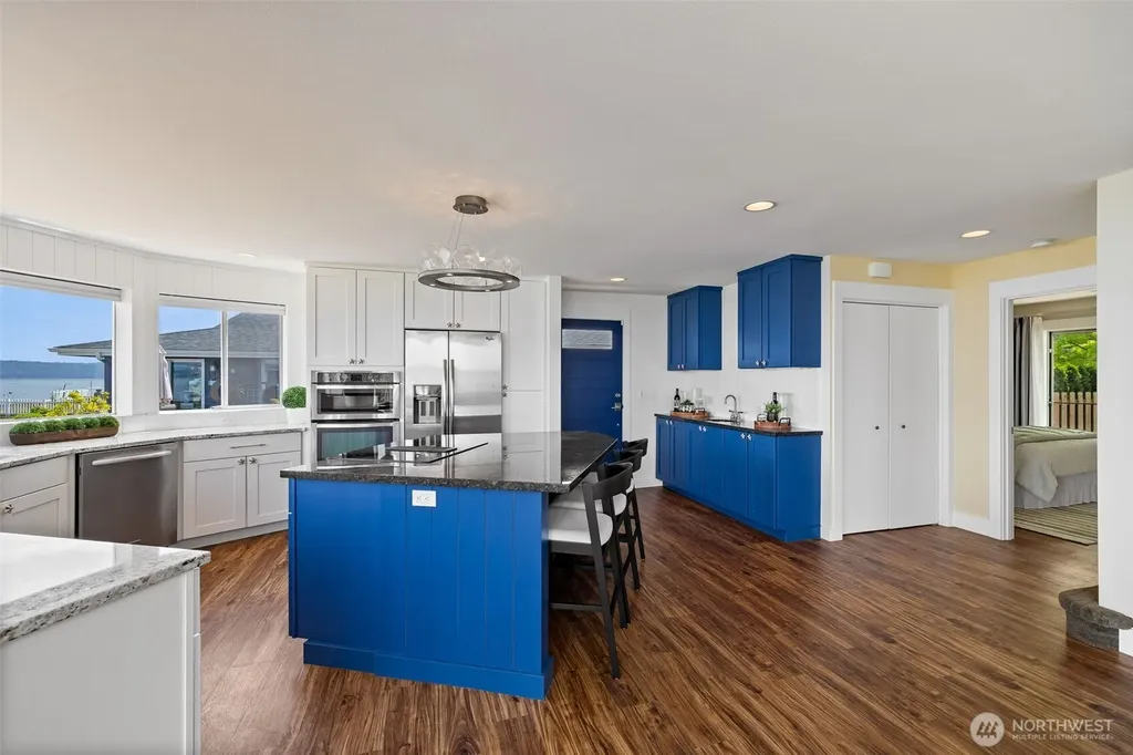 6779 Columbia Beach Drive Clinton WA 98236