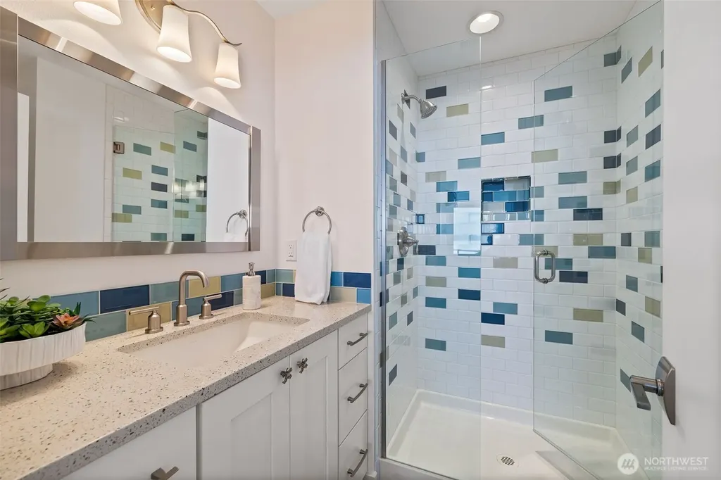 6779 Columbia Beach Drive Clinton WA 98236